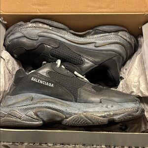 Balenciaga Men's Black Sneakers